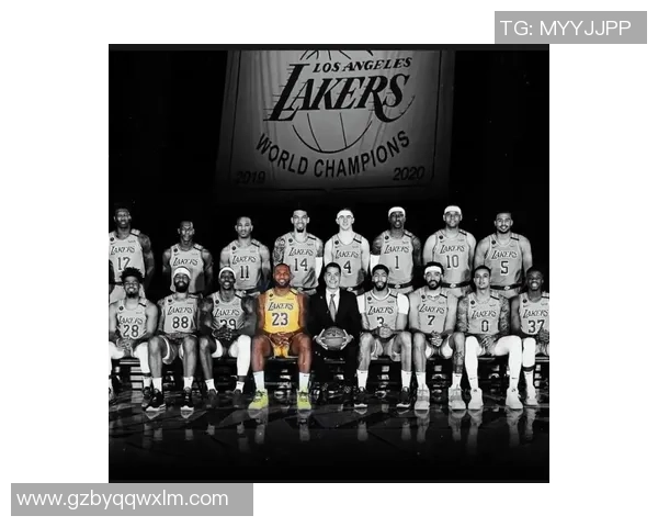 2020年10月12日湖人与热火精彩对决全场录像回放及精彩瞬间分析